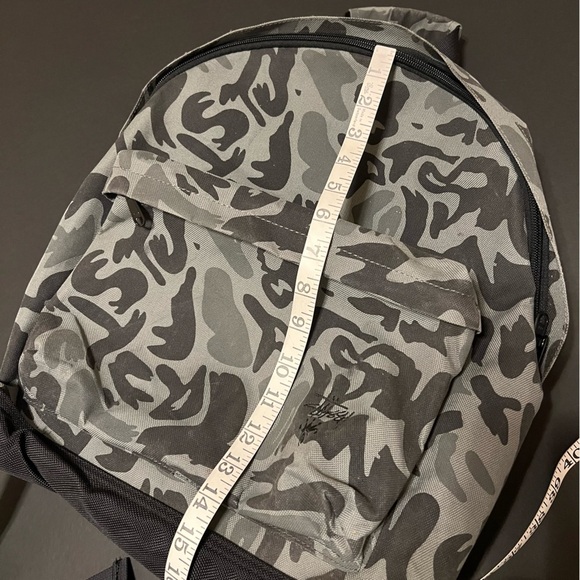 Stussy Camo backpack Original Gear, grey/black 14”x15”x9” - Picture 13 of 14